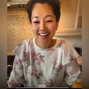 Lou & Grey Floral Ruffle Sweatshirt – Seen on RHOBH Crystal – XS